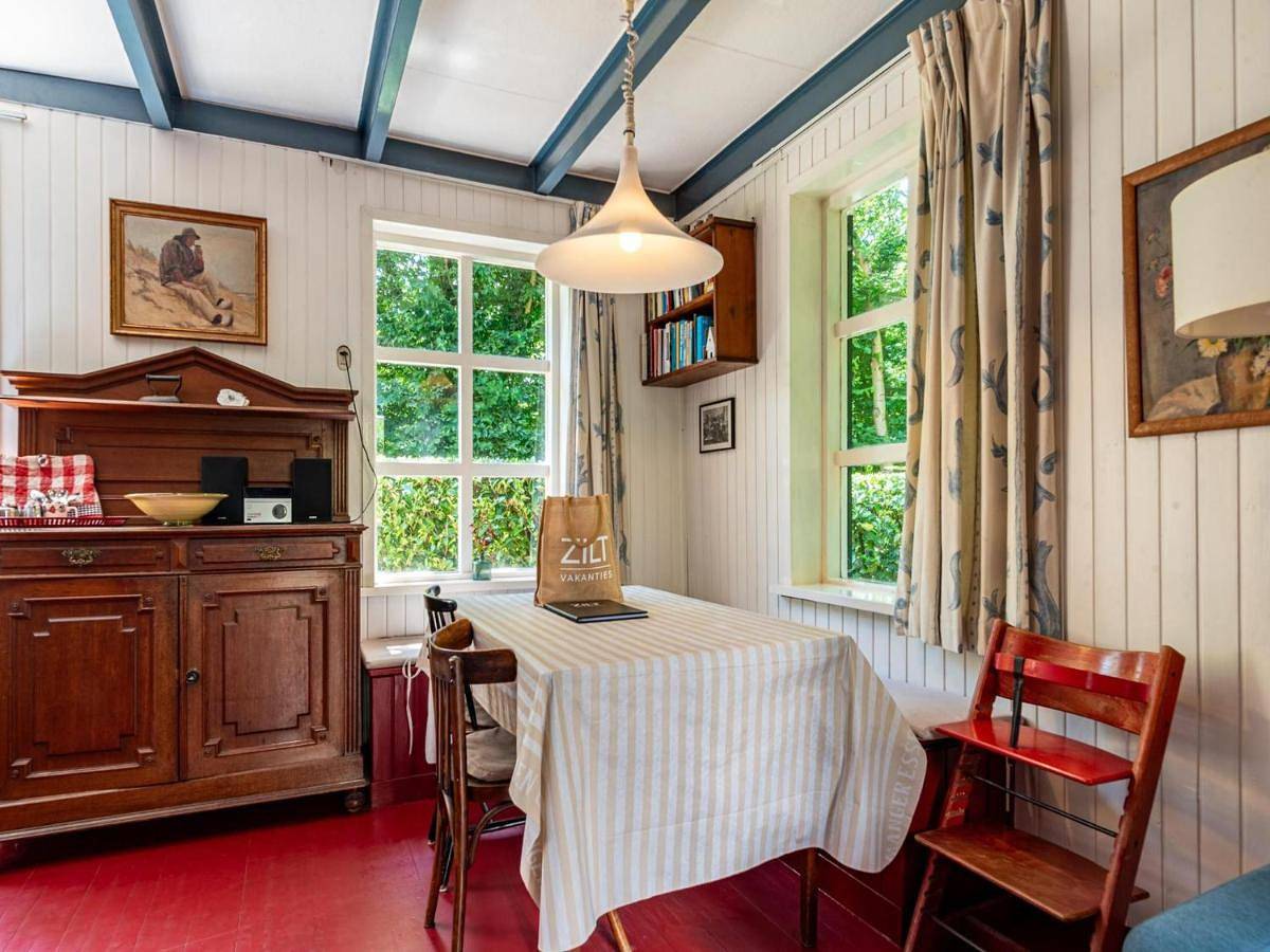 Five-Bedroom Holiday Home in Vrouwenpolder, Walcheren
