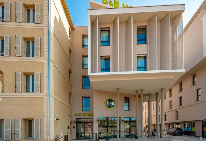 Hôtel pour 3 personnes dans Gare De Toulon - 4