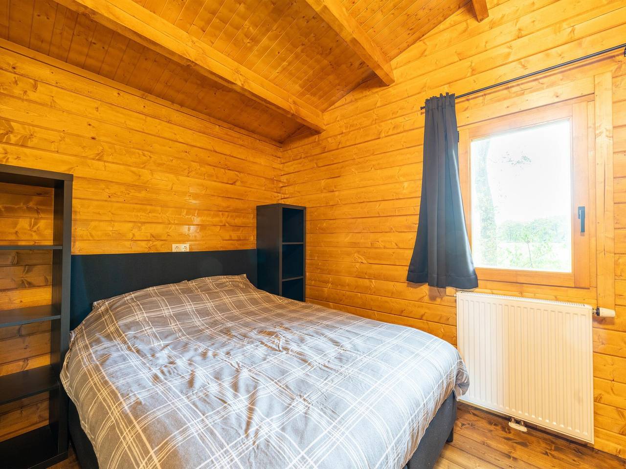 Chalet in Brabant bij natuurgebieden in Valkenswaard, Noord-Brabant