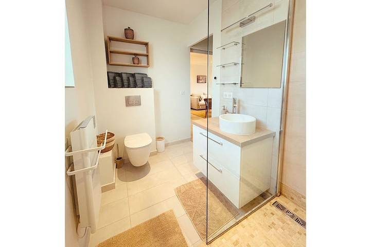 Apartamento entero, L’Impasse d’un Instant • 8 min from Aix • Parking • Terrace • Wifi in Venelles, Region de Aix-en-Provence