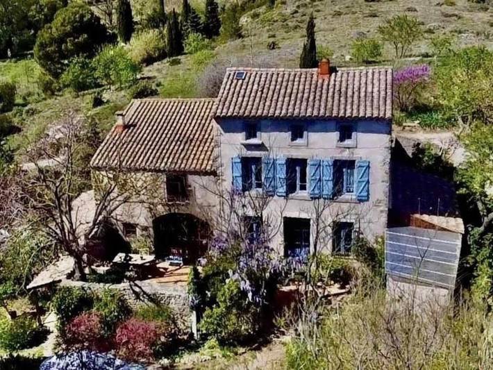 Location de vacances pour 7 personnes, avec jardin ainsi que piscine et vue, adapté aux familles à Bizanet - 3