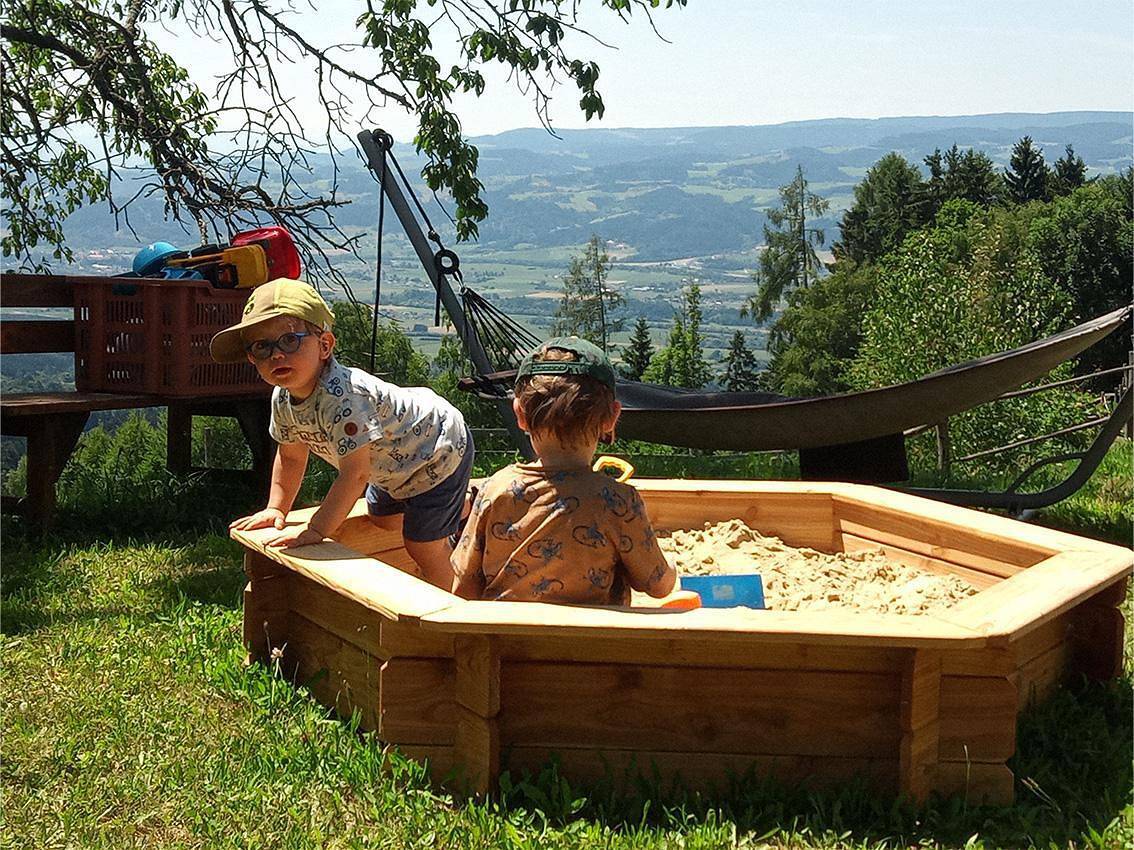 Ganze Ferienwohnung, Bauerngarten in Wolfsberg, Lavanttaler Alpen