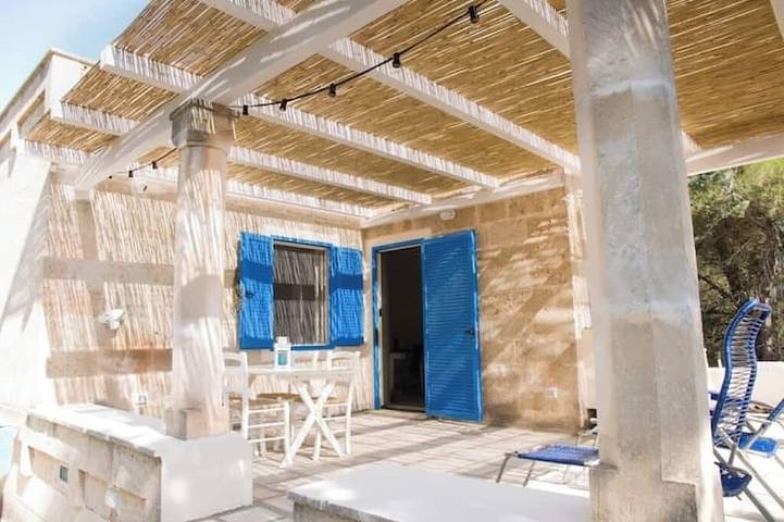 Location de vacances pour 6 personnes, avec balcon et jardin à Manduria