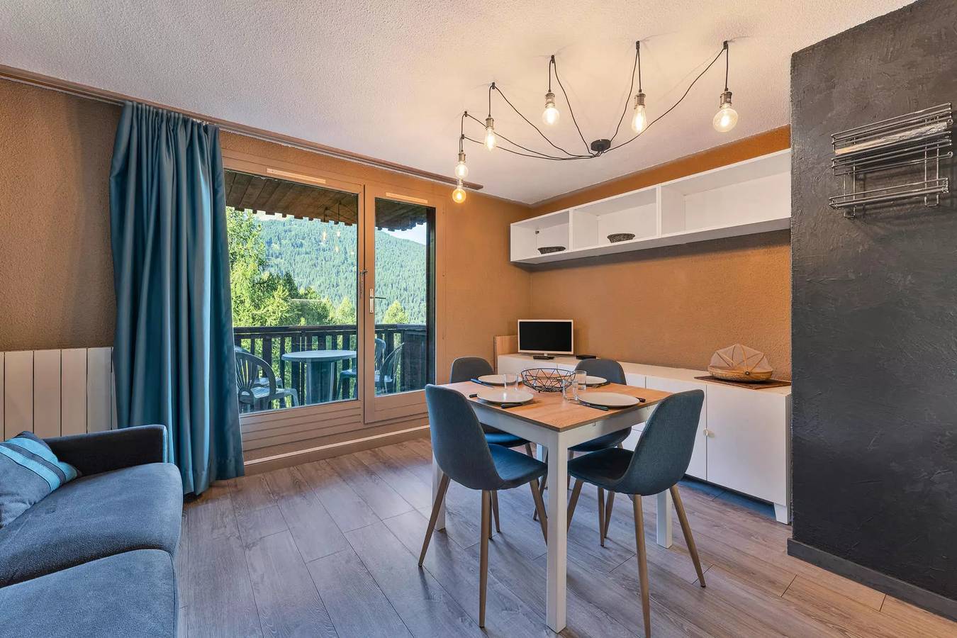 Ganzes Studio, Renoviertes Studio 4 Personen in Les Orres 1650 in Les Orres, Nationalpark Écrins