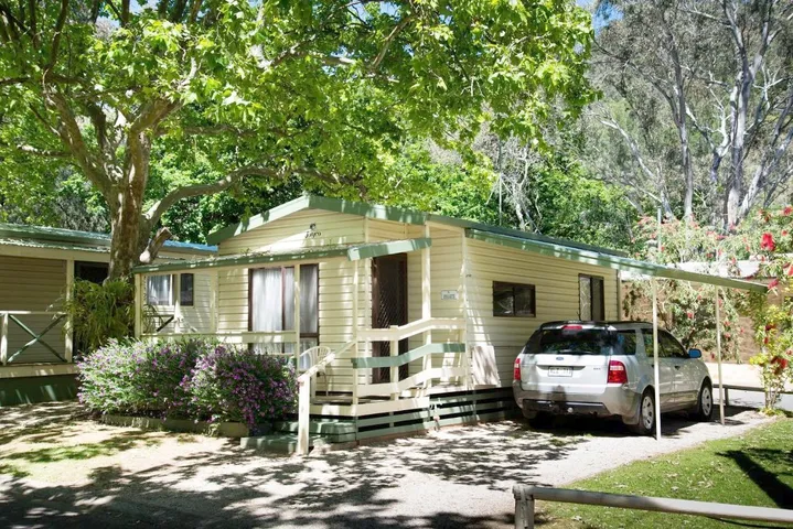 Parc de vacances pour 6 personnes, avec terrasse et piscine - 1