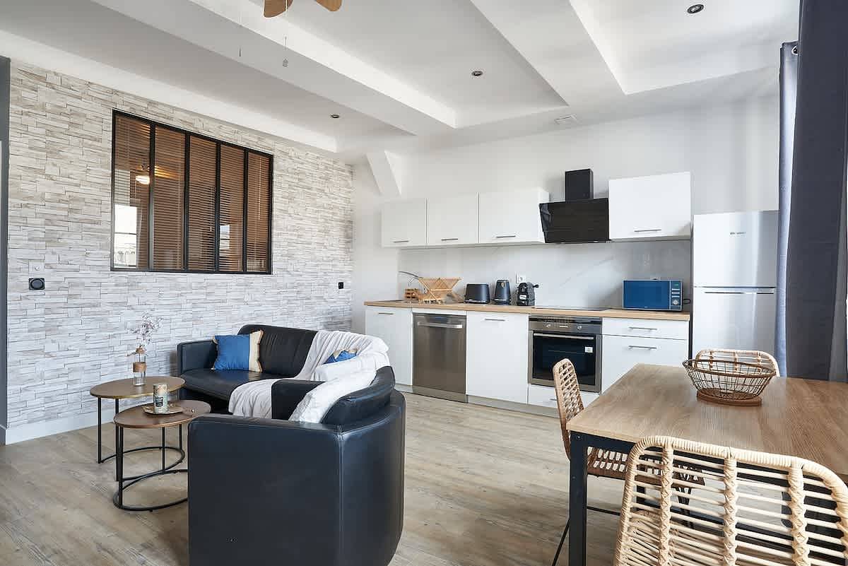 Apartamento vacacional entero, Chic apt across les Halles with A/C - Le Riquet 7 in Béziers, Côte d'Améthyste