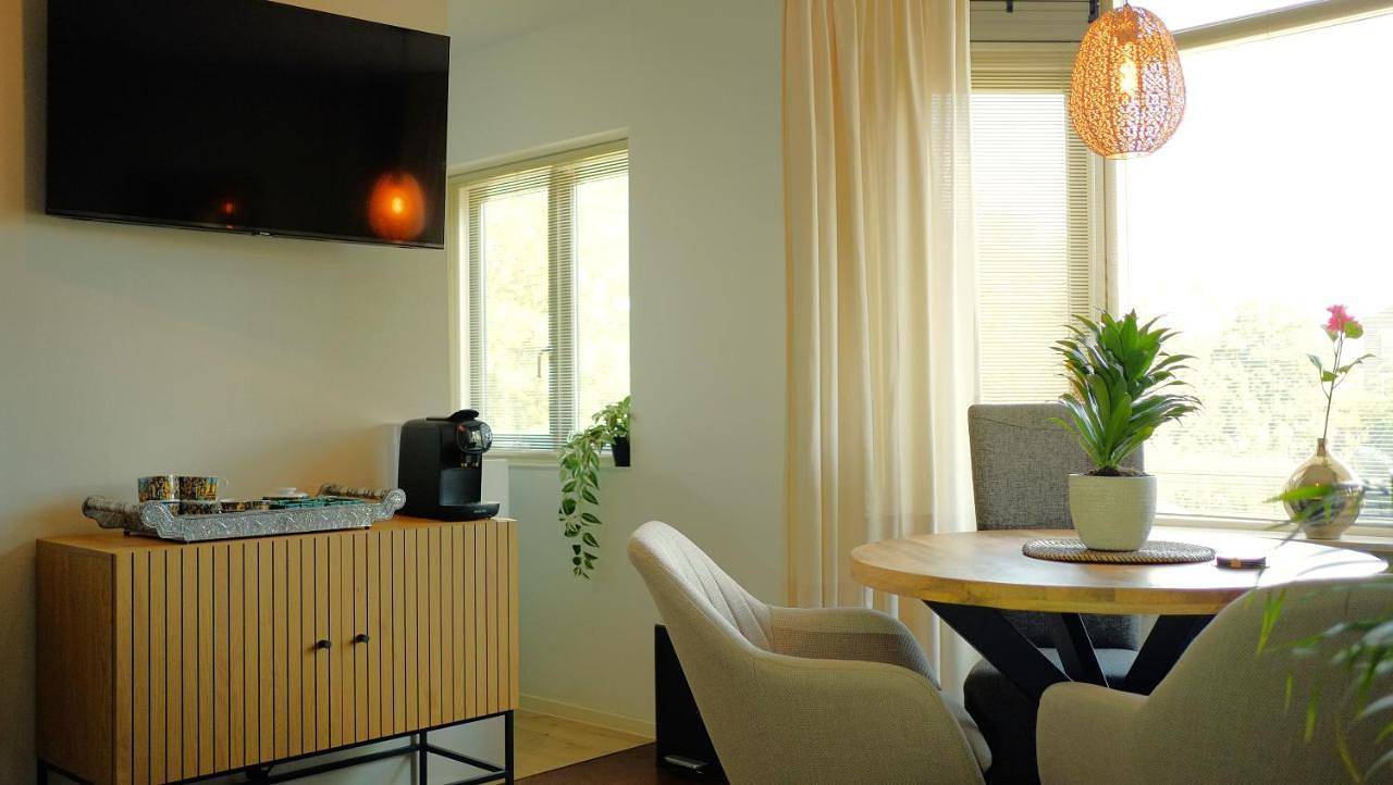 Triple Room in Kijkduin, Den Haag