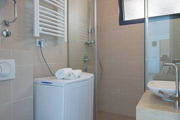 Villa für 8 Personen in Montenegro, Bild 3