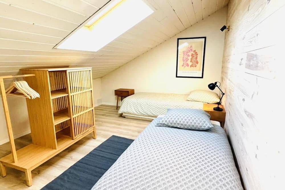 Apartamento entero, Superbe Loft 160 m2, Pièce de vie 80 m2 Avec 3 Chambres et 2 Salles de Bain in Lons-le-Saunier, Jura