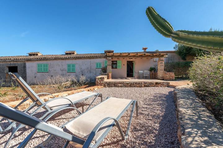 Appartement entier, Bel appartement dans une ferme avec Wi-Fi, piscine et grand espace extérieur in Manacor, Majorque de l'Est