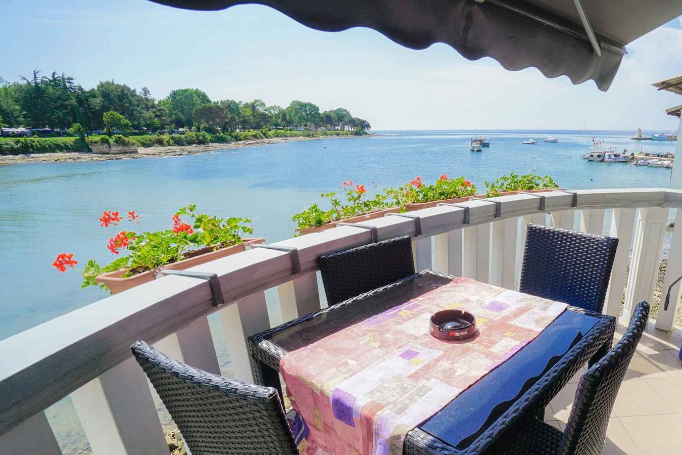 Entire holiday apartment, Holiday apartment with sea view  in Umag, Umag Region