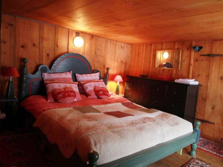 Apartamento entero, Chalet en Rossinière con Sauna y Vista Montaña in Les Moulin - Château - d' Oex, Château-d' Œx