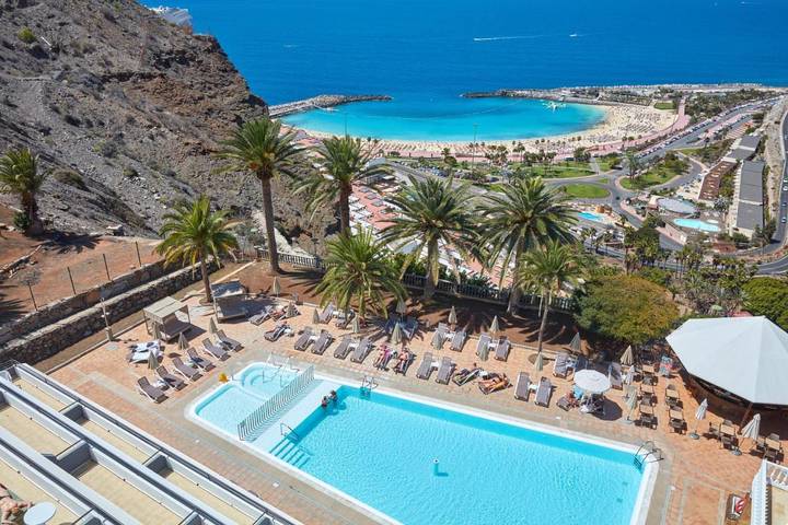Appartamento per 2 persone, con piscina e panorama nonché giardino in Playa de Amadores