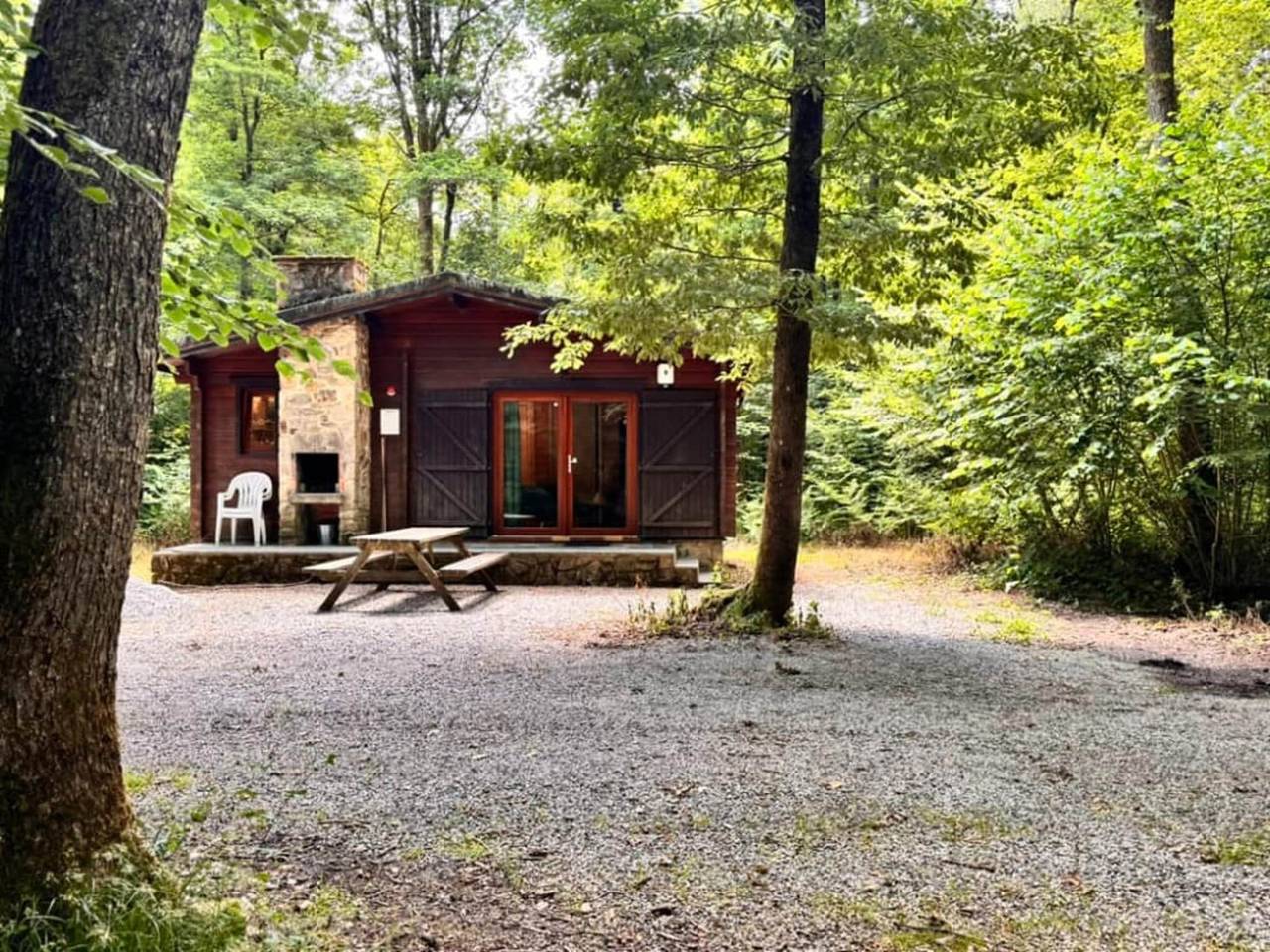 Waldchalet in Namur in Viroinval, Parc Naturel Viroin Hermeton