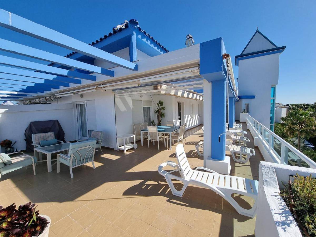 Appartement entier, Three-Bedroom Apartment in Costa Ballena, Rota
