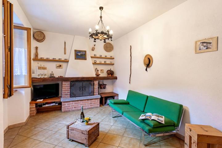 Ferienhaus für 5 Personen, mit Balkon und Kinderpool in Lugano - 2