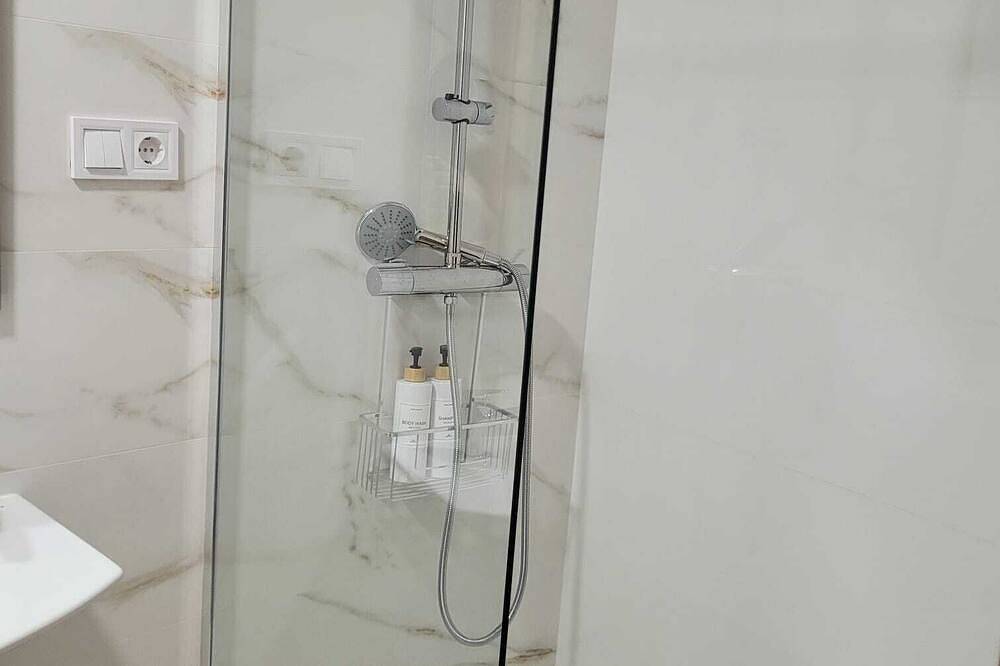 Entire apartment, Vanira-Mar Apartment New in Foz, Galician Coast