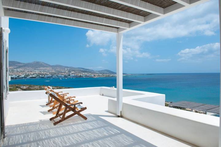 Location de vacances pour 7 personnes, avec Vue sur l’océan et Balcon ainsi que Jardin et Piscine dans Aliki - 2