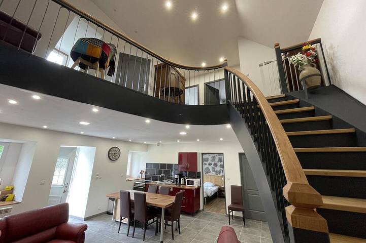 Maison de vacances pour 8 personnes dans Cascade de Chambeuil