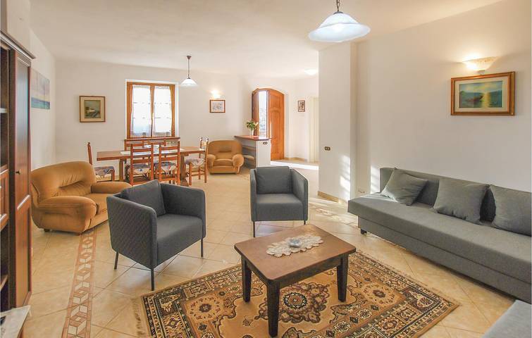 Appartement familial avec piscine et parking in Camaiore, Riviera Italienne