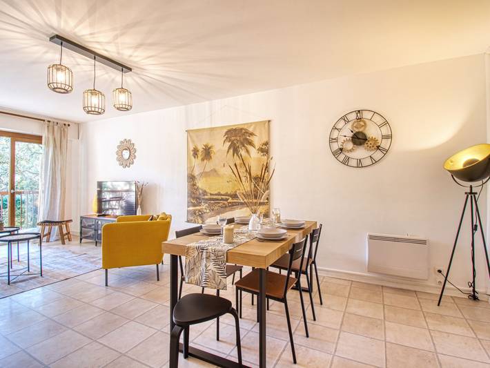 Gîte pour 6 personnes, avec Balcon dans Boulouris