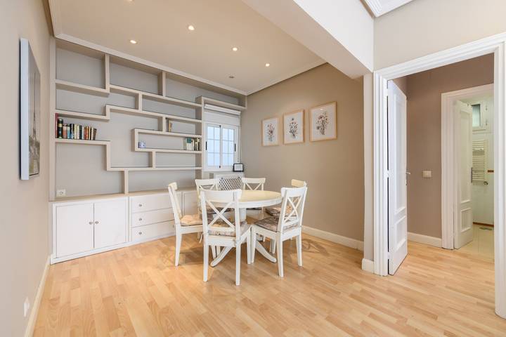 Ganze Wohnung, M Bº Salamanca-Guindalera in Madrid, Área Metropolitana de Madrid