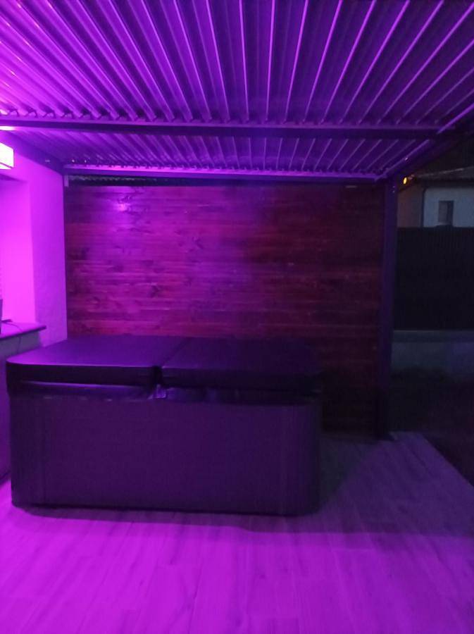 Appartement entier, One-Bedroom Apartment in Lavelanet, Ariège