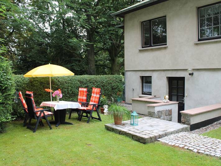 Ferienwohnung für 4 Personen, mit Terrasse und Garten