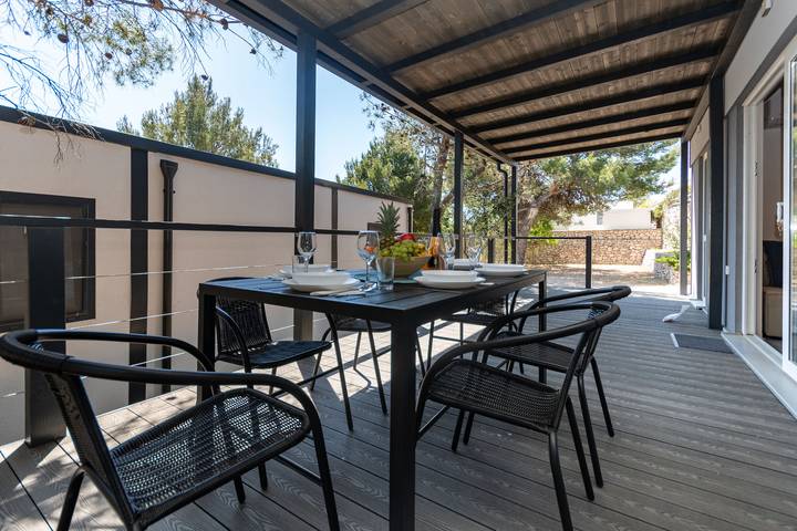 Ferienhaus für 6 Personen, mit Terrasse und Ausblick sowie Pool in Drage (Pakoštane) - 4