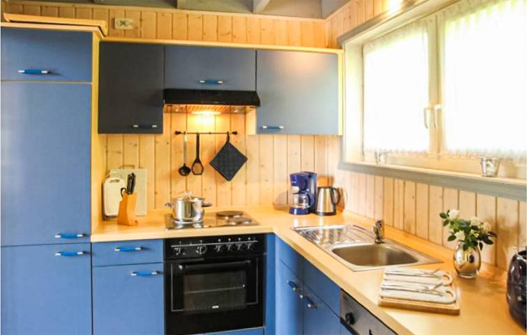 Ferienhaus für 6 Personen, mit Terrasse und Sauna sowie Whirlpool und Garten in Rechlin - 3