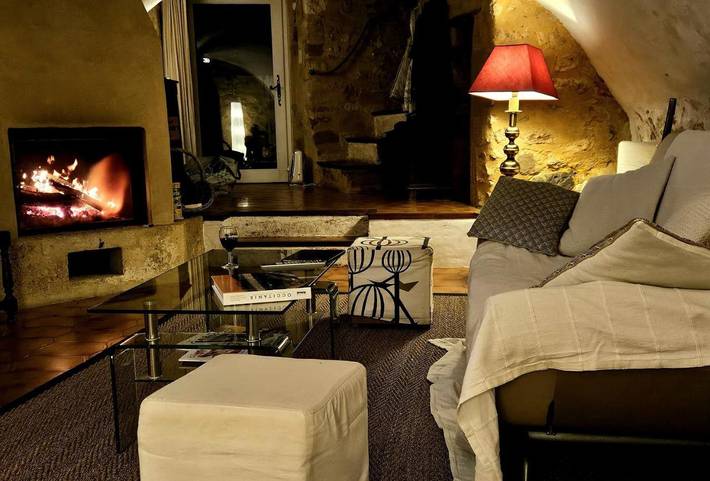 Location de vacances pour 12 personnes, avec balcon et jacuzzi à Collias - 2