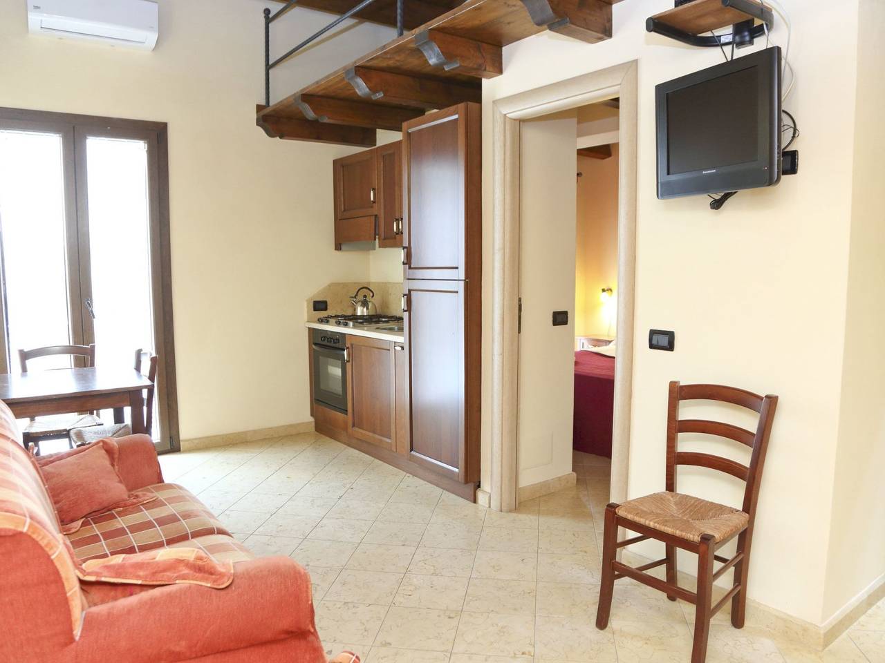Appartement entier, Appartement confortable avec climatisation et balcon - à 200 m de la plage in Cefalù, Cefalù (Commune)