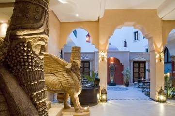 Chambre d’hôte pour 2 personnes, avec piscine et jardin ainsi que sauna et vue à Ouarzazate