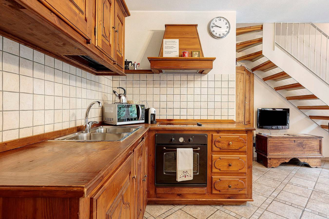 Ganze Wohnung, Apartment 'Trilocale 5' mit Bergblick, Gemeinschaftsterrasse und Wlan in Gressan, Comune di Gressan