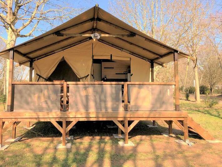 Camping Le Moulin De Bidounet - Wohnzelt auz holz 5 personen - Bali-Lodge mit Sanitäranlagen in Moissac, Tarn-et-Garonne