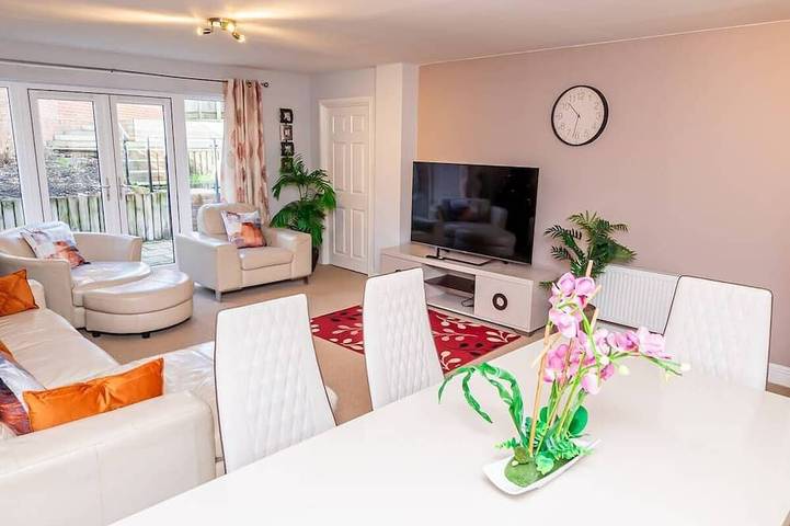 Holiday rental for 7 people, with garden in Reading