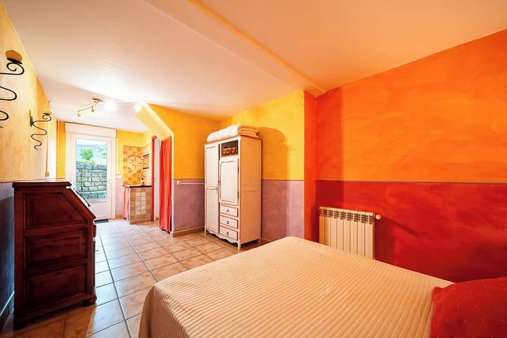 Gîte pour 4 personnes, avec Jacuzzi et Terrasse ainsi que Jardin et Piscine à Bédoin - 4