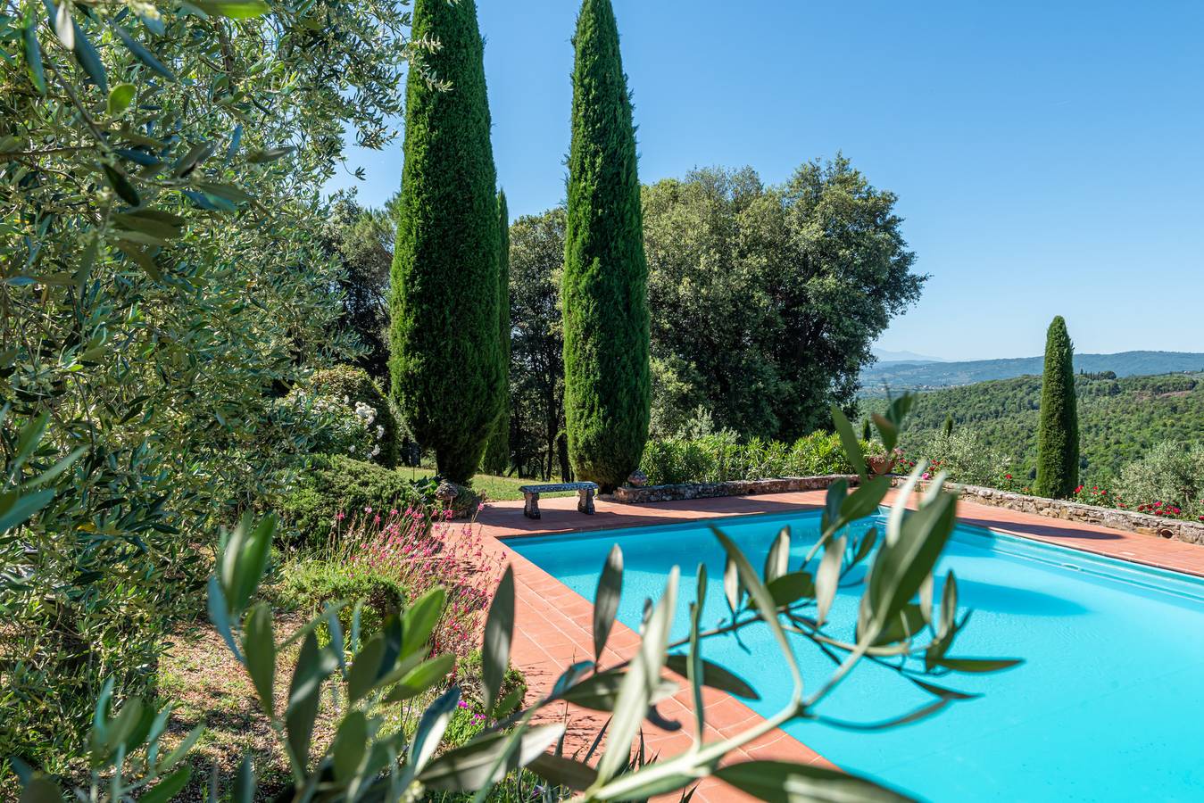 Tuscany Villa with Breathtaking View at Dotholiday in Civitella in Val di Chiana, Chianti