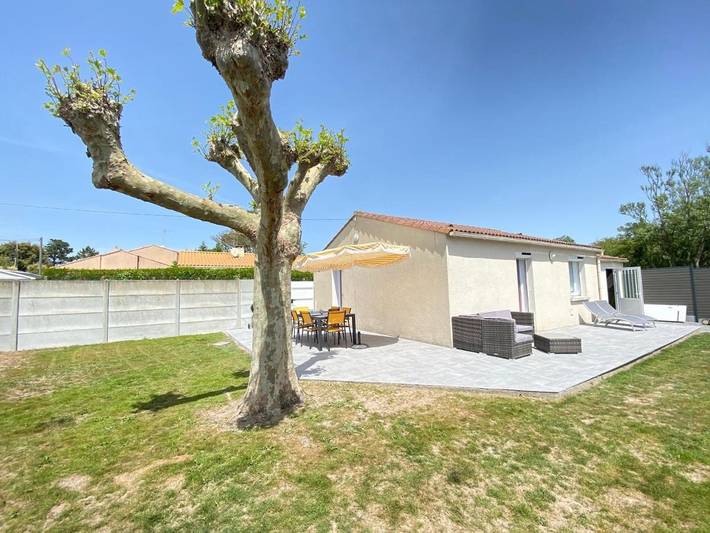 Ferienhaus für 4 Personen, mit Terrasse und Garten