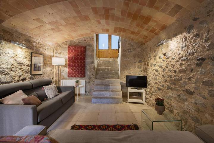 Apartamento para 2 personas, con jardín, Se admiten mascotas en Gerona