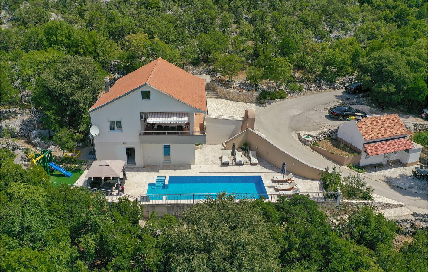 Ferienhaus für 10 Personen mit Terrasse in Makarska Riviera