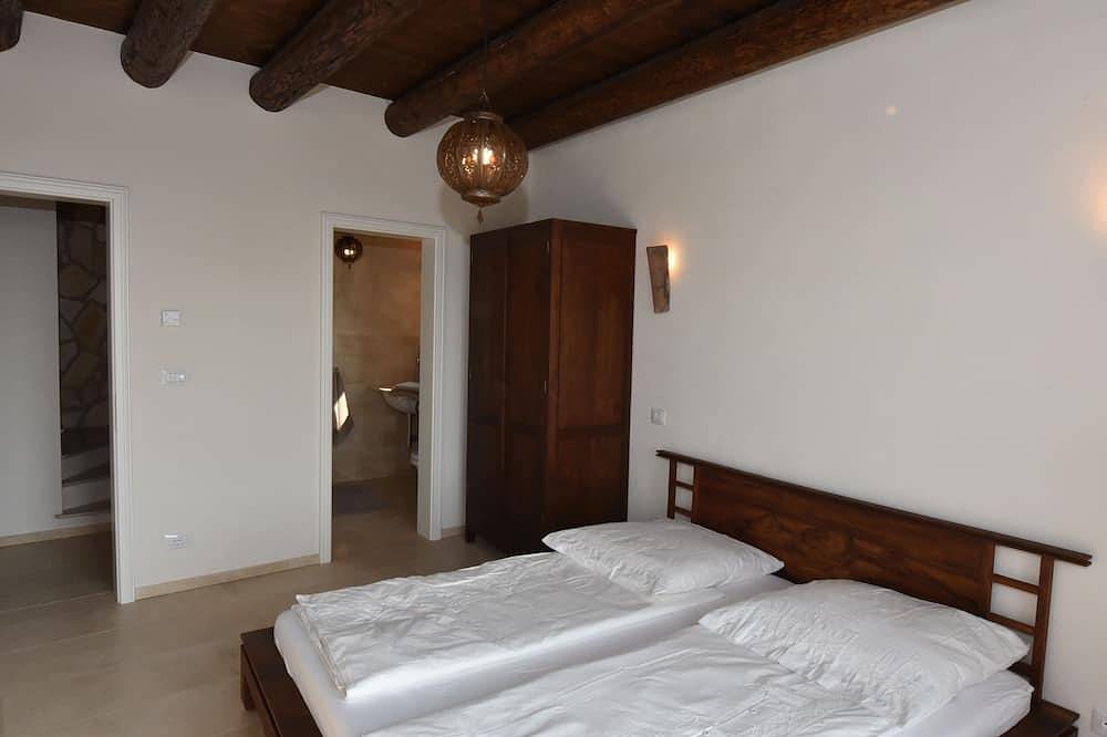 Villa über den Dächern von Maderno mit Pool, Sauna und Sensationsblick!! in Maderno, Toscolano-Maderno