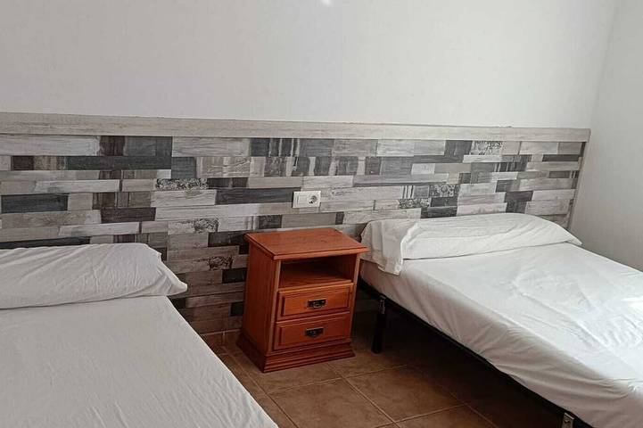 Villa In Sehr Ruhiger Urbanisierung Zu 15 Min. Valencia-Hauptstadt in Alginet, Valencia Provinz