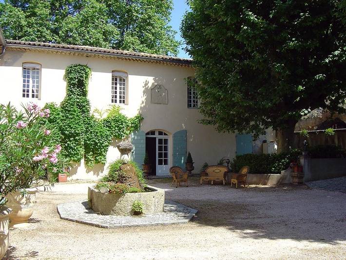 Chambre d’hôte pour 3 personnes, avec jacuzzi et jardin dans le Var - 4