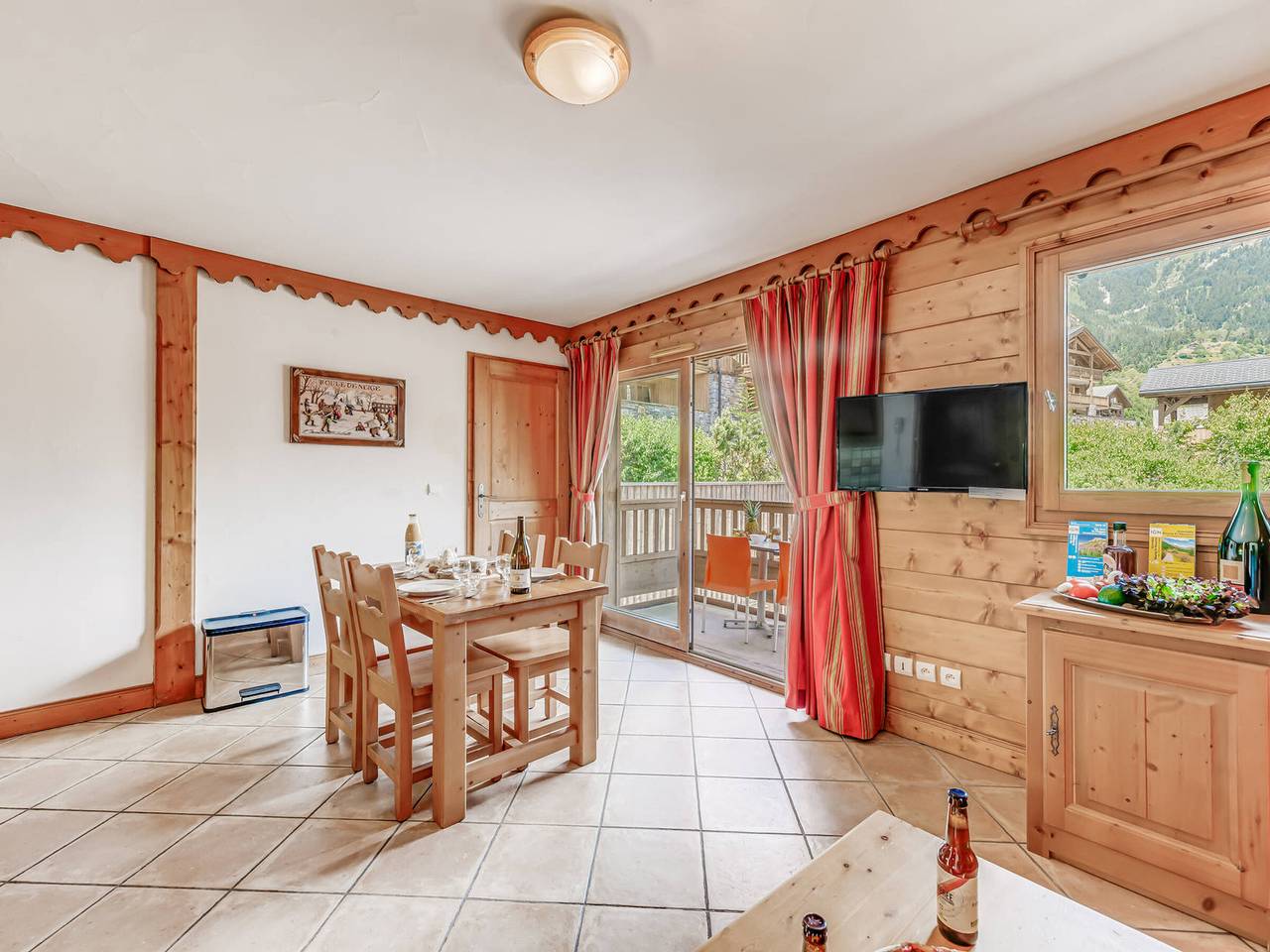 Appartement entier, Champagny - Apt 4 pers, 34m², Wifi, garage privé, accès piscine & Spa in Champagny-en-Vanoise, Parc National de la Vanoise