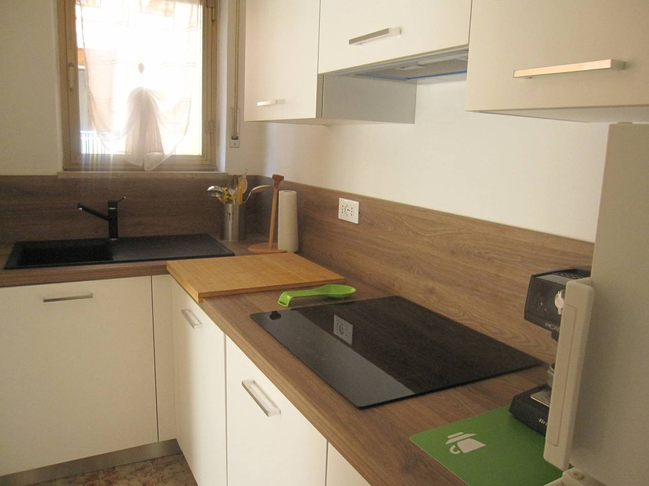 Appartement entier, Profitez du soleil depuis notre jolie terrasse in Grado, Province de Gorizia