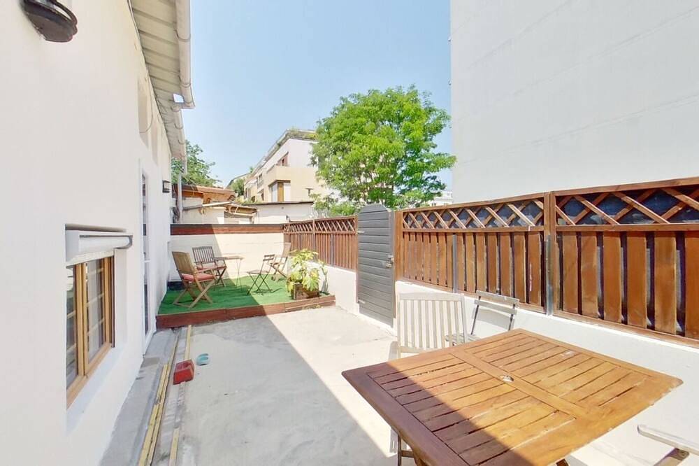 Charming house with garden and parking in Montreuil, Seine-Saint-Denis