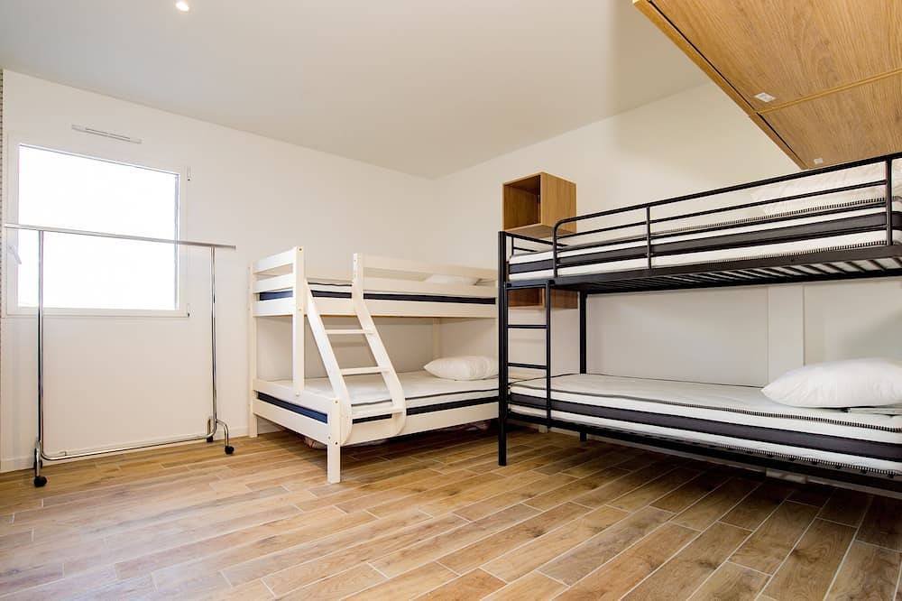 Villa Dré Avec Piscine 15 Personnes Sur La Côte in Saint-Alban, Côte de Goëlo