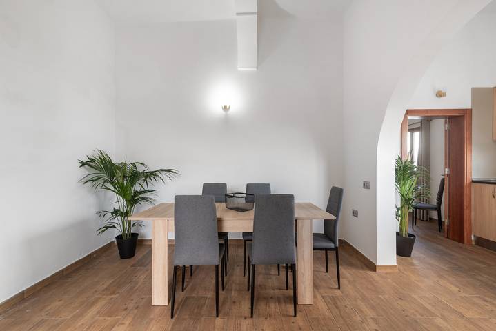 Ganze Wohnung, Ferienwohnung 'El Mirador 1' mit Meerblick, privater Terrasse und Wlan in Santa María de Guía de Gran Canaria, Gran Canaria Nord