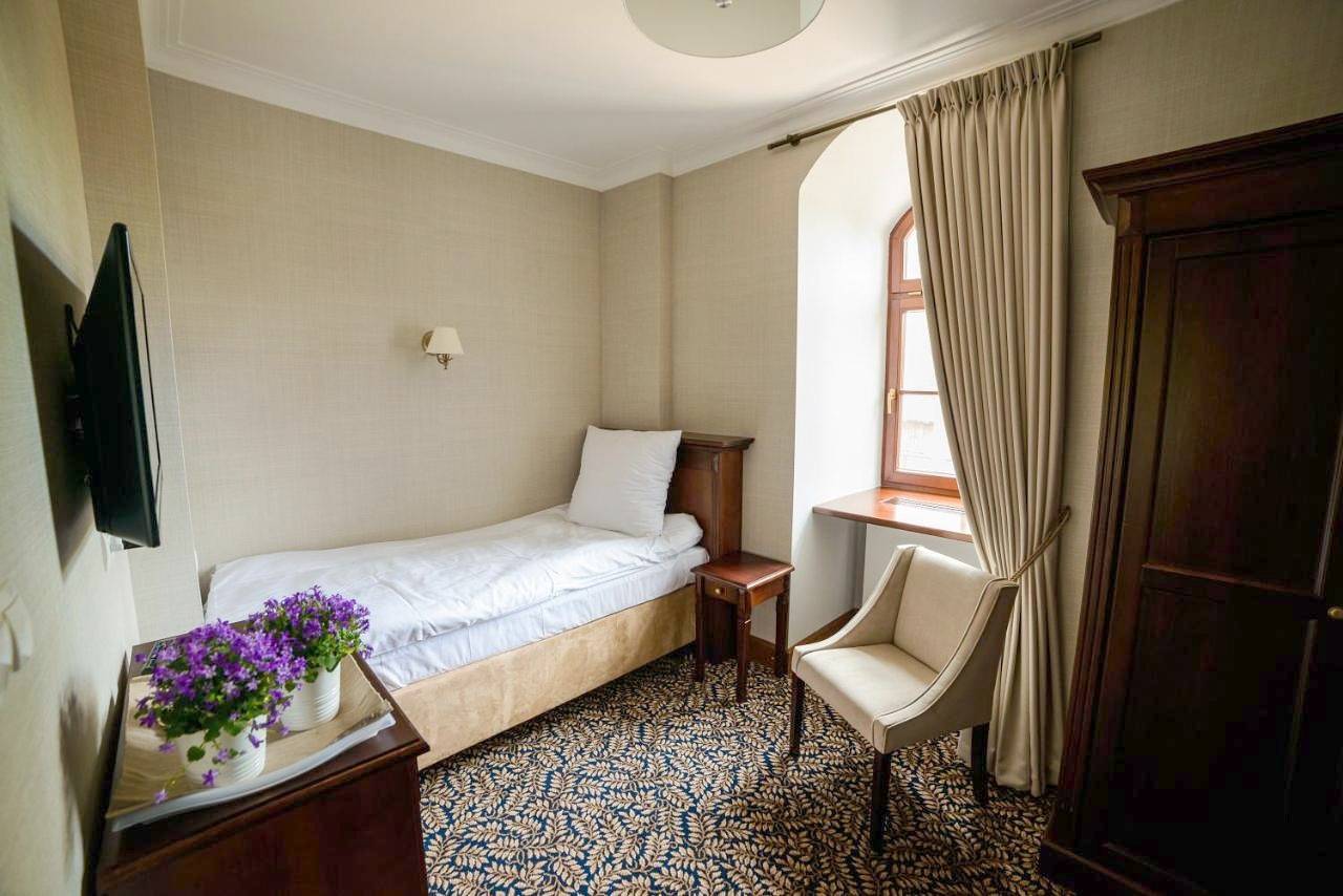 Single Room with Bathroom in Nałęczów, Województwo lubelskie